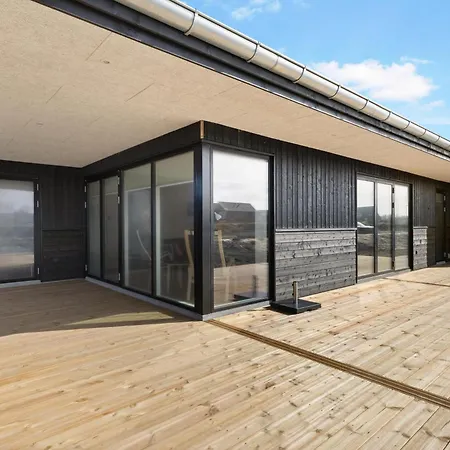 別荘 Newly Built Luxury Home, Sensommervej 4 Løkken